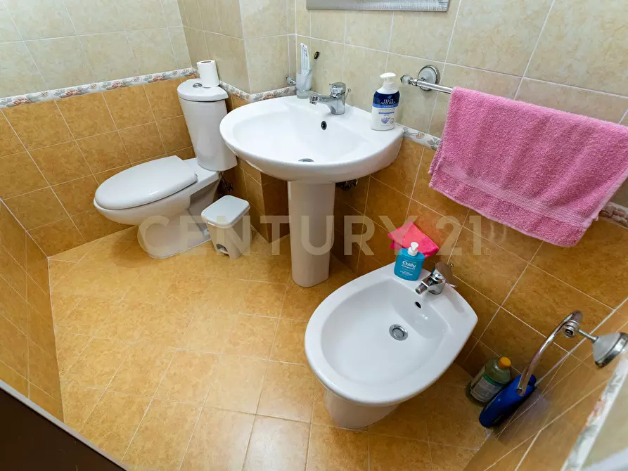 Immagine 36 di Pentalocale in vendita  in Via della Grotta 2 a Augusta