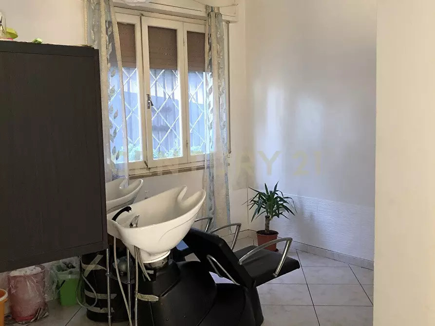 Immagine 6 di Locale commerciale in vendita  in Via Trieste 1 a Bovolone