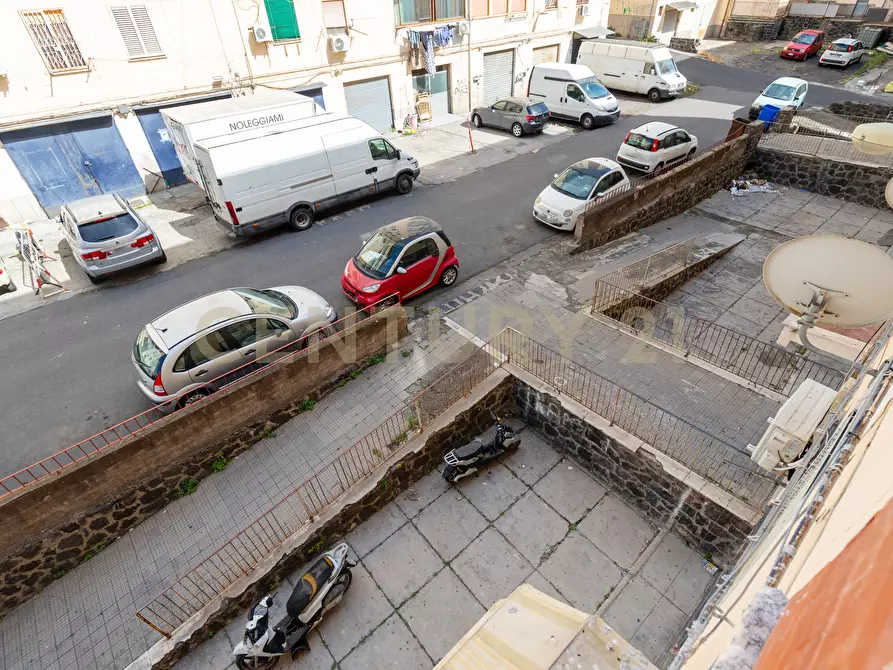 Immagine 4 di Quadrilocale in vendita  in Via dell'Adamello 17 a Catania
