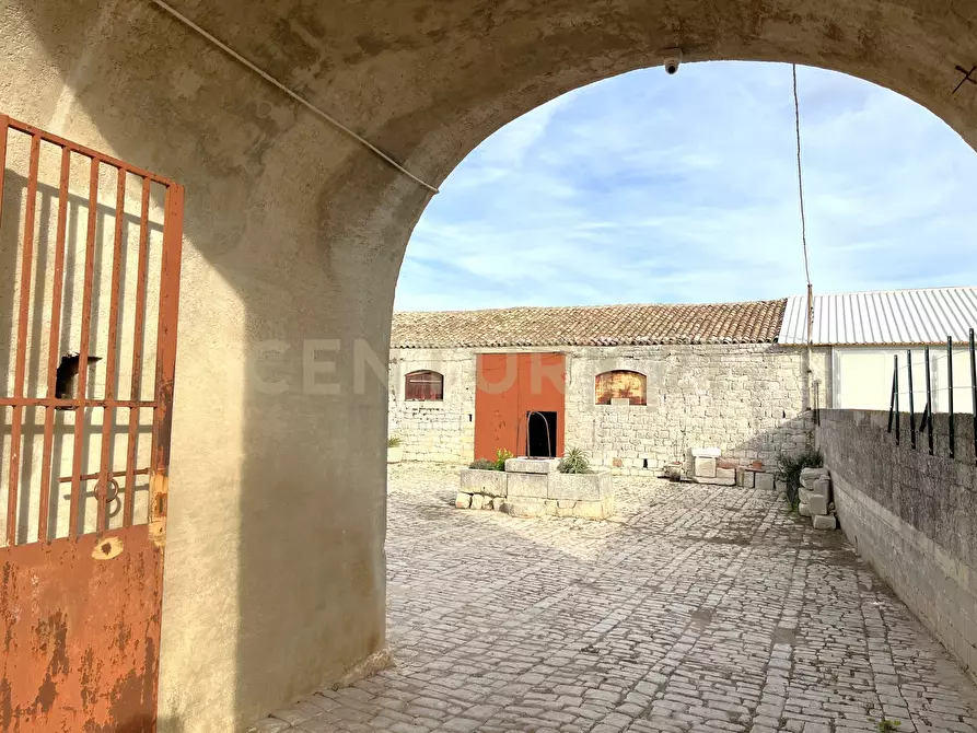 Immagine 48 di Rustico / casale in vendita  in Via Passo Parrino 19 a Modica