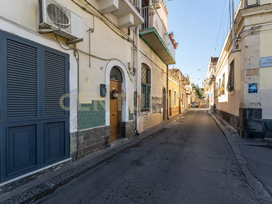 Immagine 1 di Porzione di casa in vendita  in Via Stagno 67 a Catania