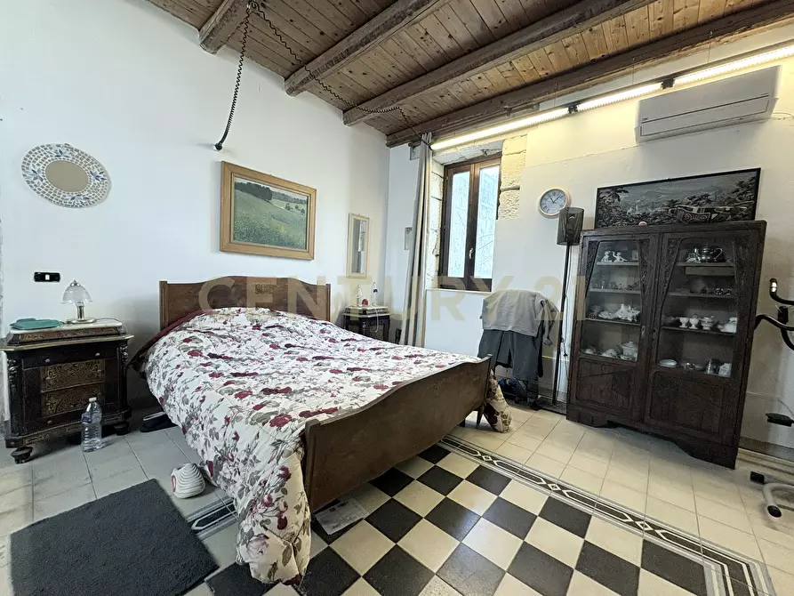 Immagine 3 di Casa indipendente in vendita  in Riviera Dionisio Il Grande 209 a Siracusa