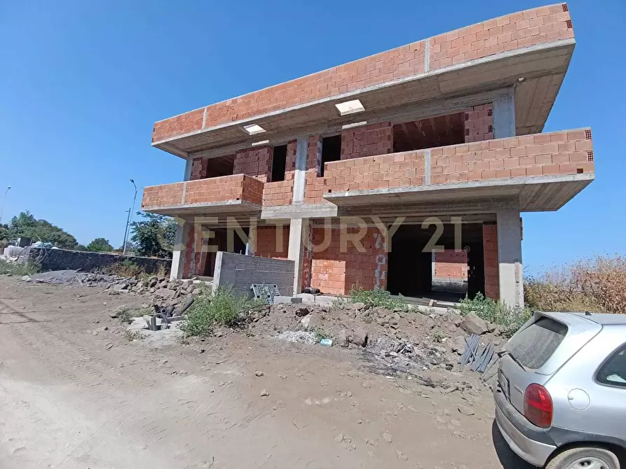 Immagine 45 di Casa bifamiliare in vendita  in VIA LEONCAVALLO 7 a Aci Sant'antonio