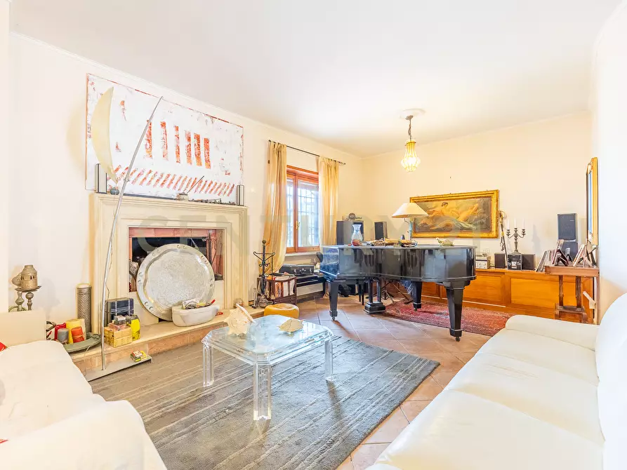 Immagine 9 di Villa in vendita  in Via Calabria 4 a Ardea