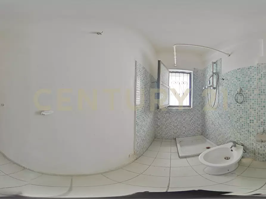 Immagine 5 di Quadrilocale in vendita  in Stradale Cravone 105 a Catania