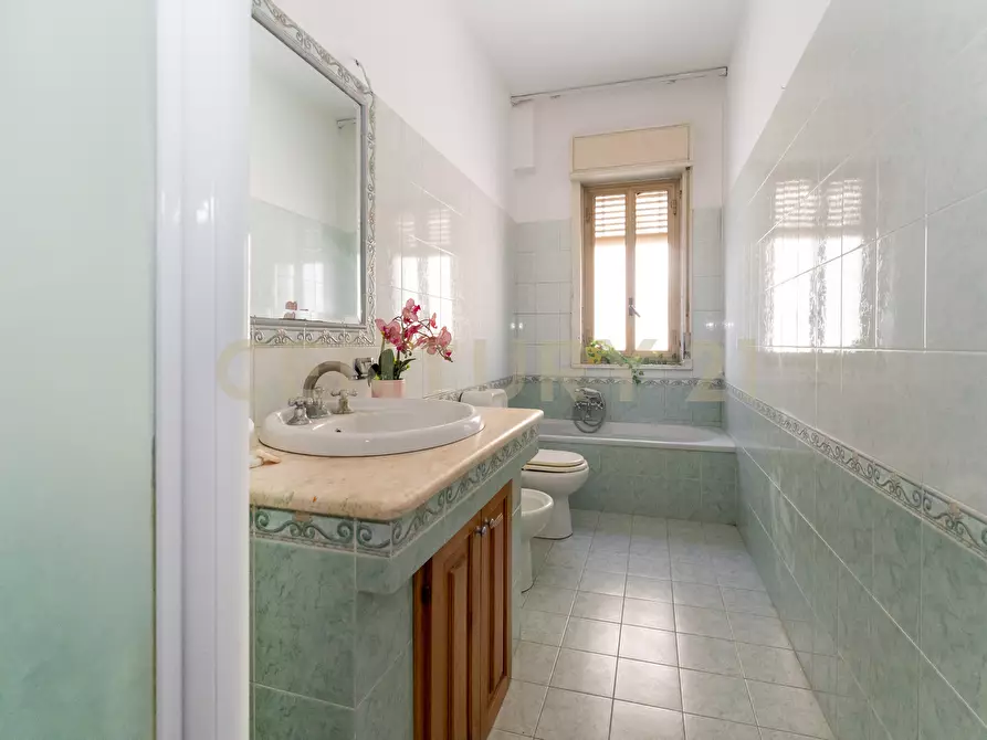 Immagine 11 di Appartamento in vendita  in Via Guglielmo Marconi 36 a Valverde