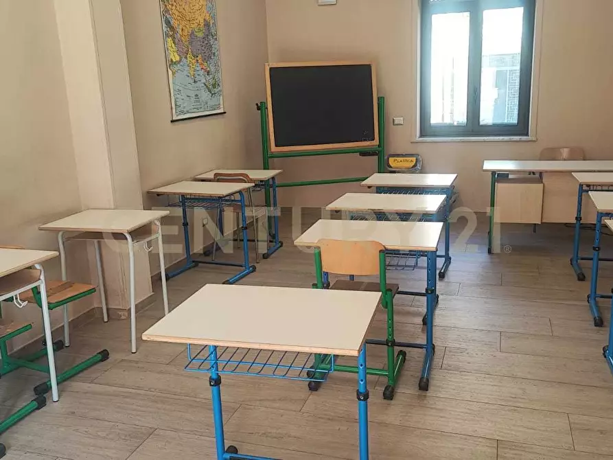 Immagine 22 di Palazzo in vendita  a Messina