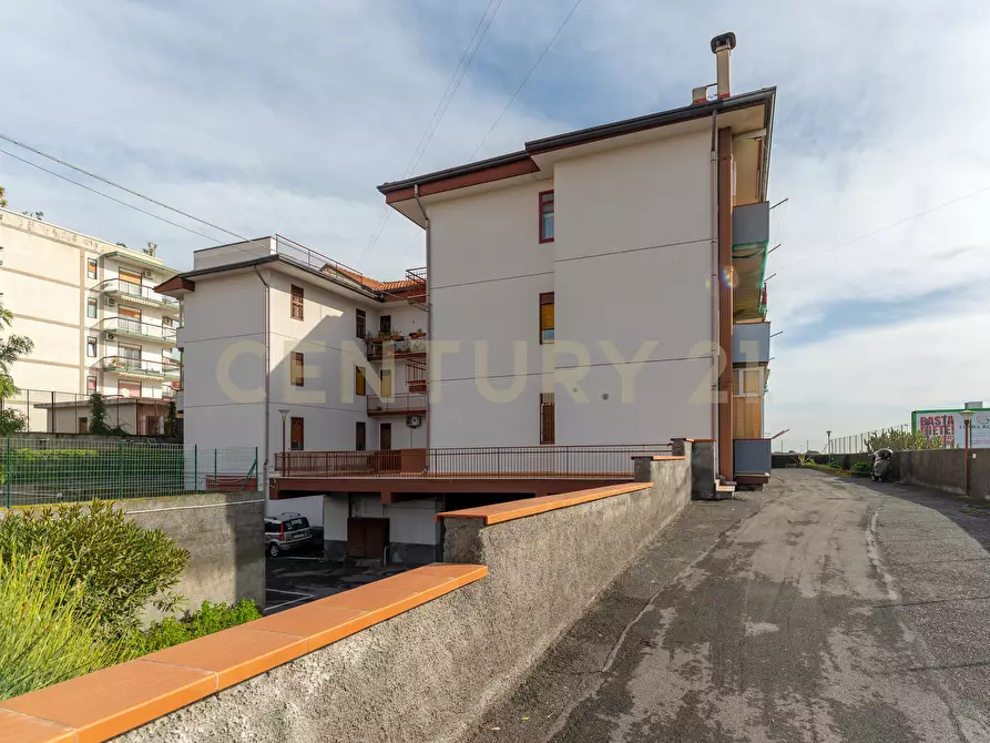 Immagine 26 di Trilocale in vendita  in via salvatore quasimodo 7 a Gravina Di Catania