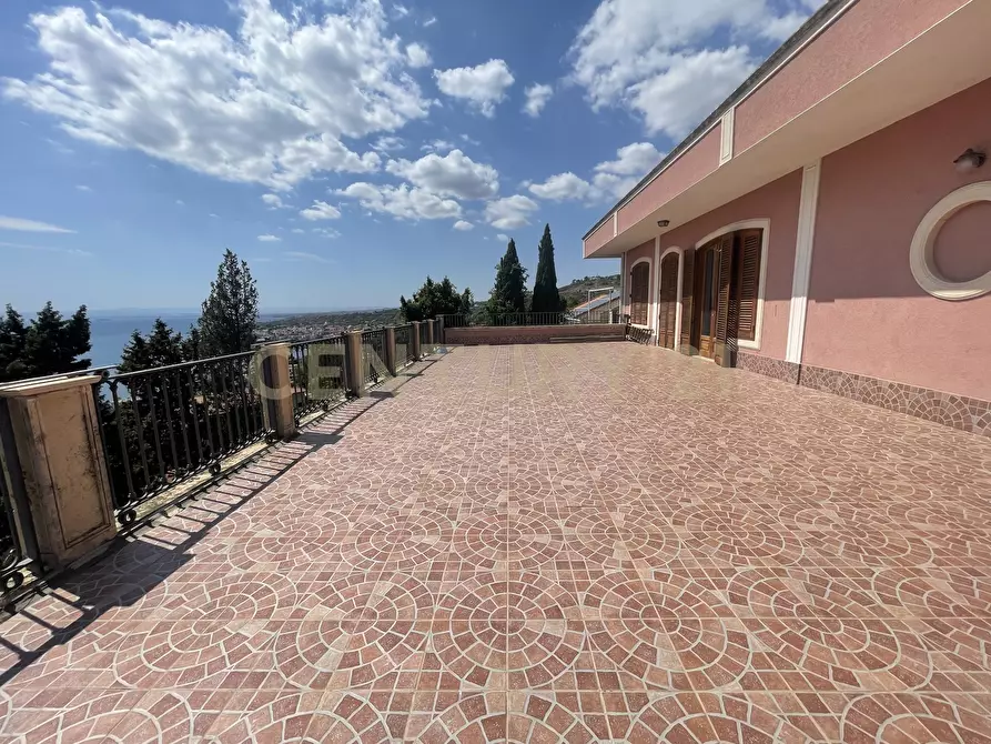 Immagine 44 di Villa in vendita  in manzella sn a Aci Castello
