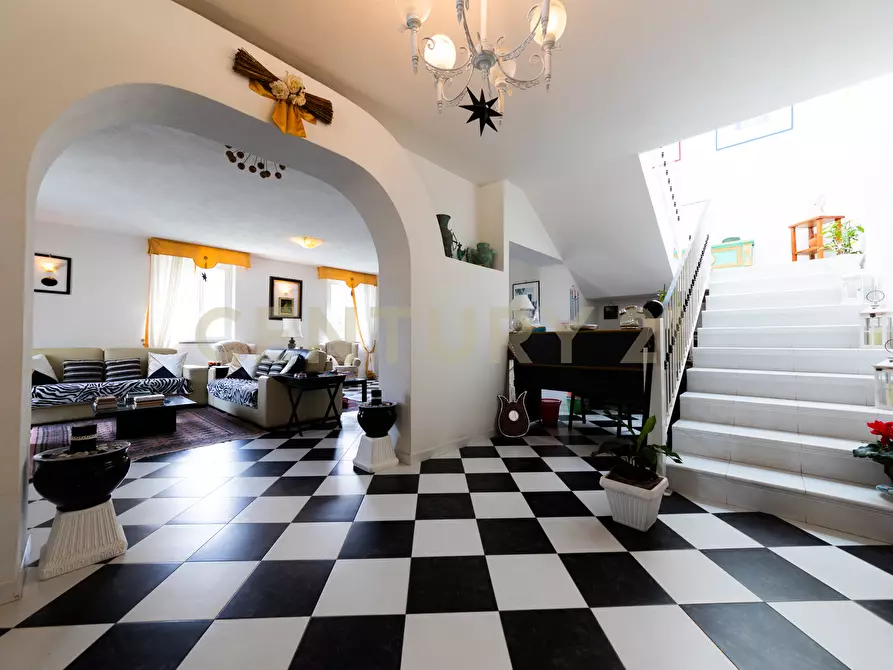 Immagine 5 di Villa in vendita  in Via Giacomo Puccini a Tempio Pausania