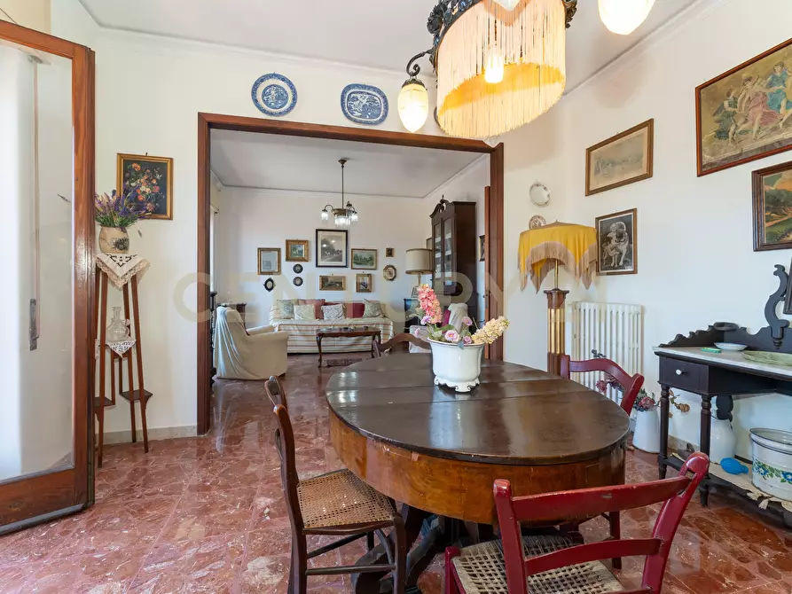 Immagine 27 di Pentalocale in vendita  in Via Redentore 15 a Catania