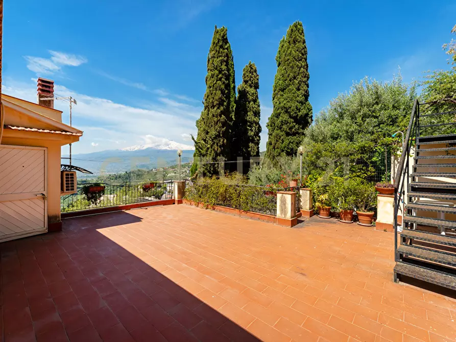 Immagine 58 di Villa in vendita  in Via Leonardo Da Vinci 5 a Taormina