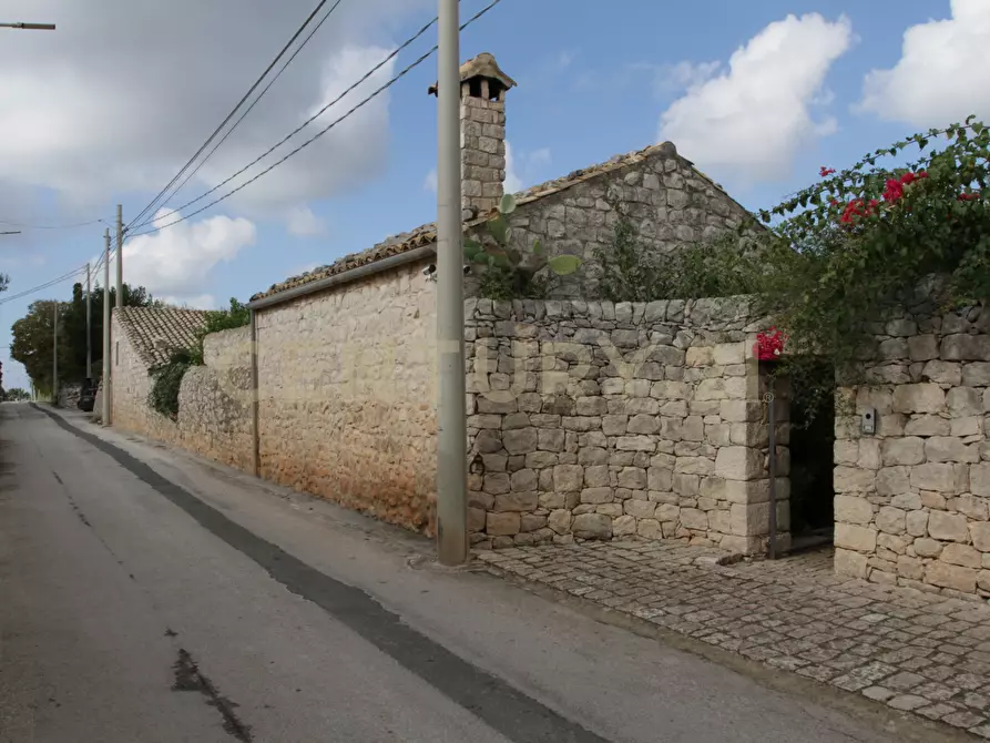 Immagine 34 di Villa in vendita  in Ctr. Pirato Cava Maria 37 a Modica