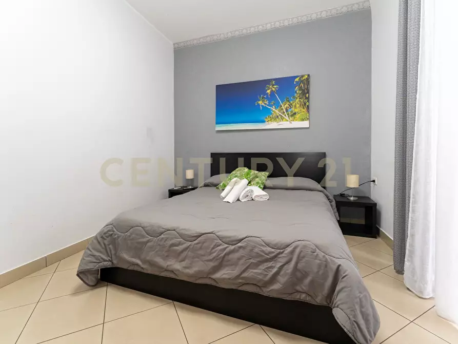 Immagine 35 di Quadrilocale in vendita  in Via Carnazza Amari 7 a Catania