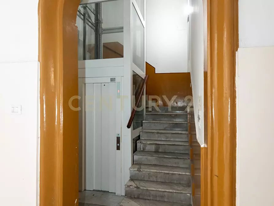 Immagine 9 di Appartamento in vendita  in Via Aloi 11 a Catania