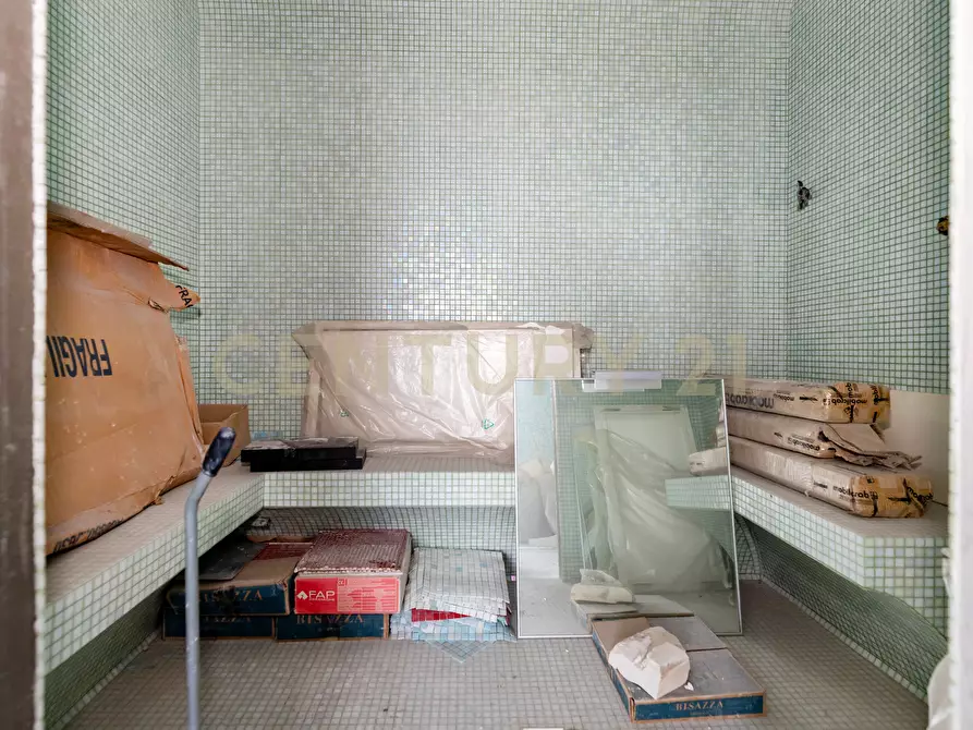 Immagine 52 di Pentalocale in vendita  in Via Lorenzo Maddem 67 a Acireale