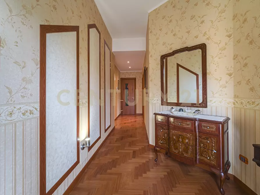 Immagine 13 di Villa in vendita  in Piazza Antonio Stracuzzi 4 a Santa Teresa Di Riva