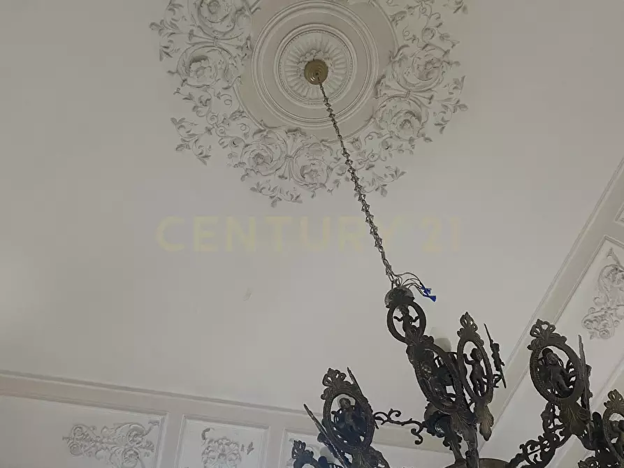 Immagine 11 di Bilocale in affitto  in Via Etnea 299 a Catania