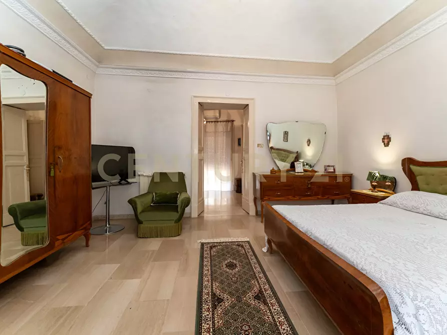 Immagine 23 di Pentalocale in vendita  in Via Antonino di Sangiuliano 185 a Catania