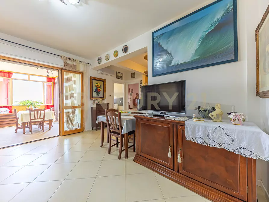 Immagine 5 di Bilocale in vendita  in Via Pollutri 6 a Roma