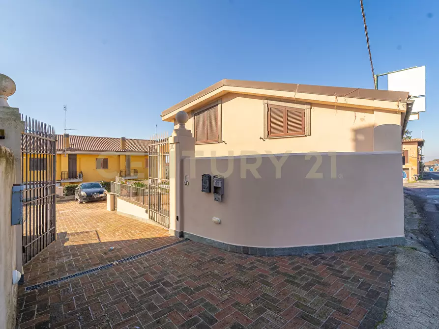 Immagine 42 di Casa bifamiliare in vendita  in Via Appia Nuova 17 a Albano Laziale
