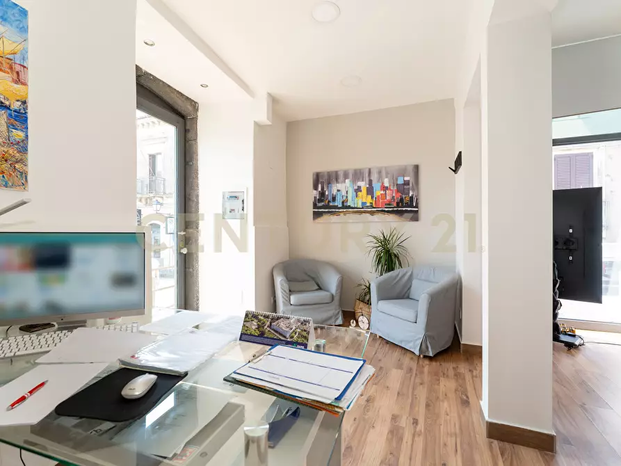 Immagine 51 di Casa indipendente in vendita  in Via Giuseppe Garibaldi 68-70-72 a Nicolosi