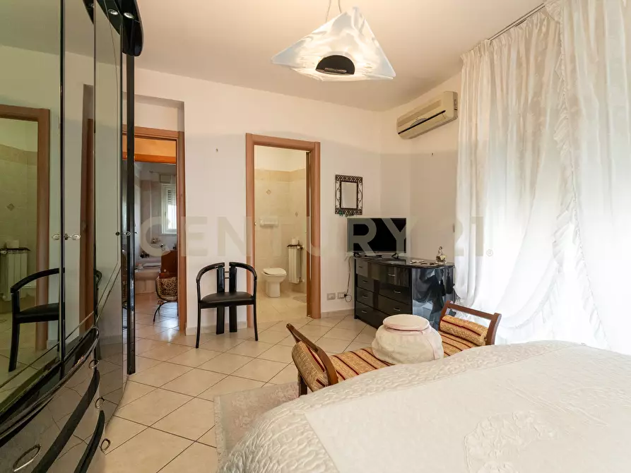 Immagine 24 di Pentalocale in vendita  in Via Acquedotto Greco 248 a Catania