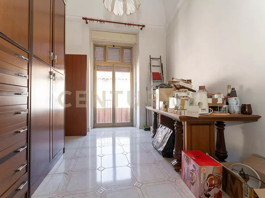 Immagine 27 di Pentalocale in vendita  in Via Giuseppe Garibaldi 179 a Catania