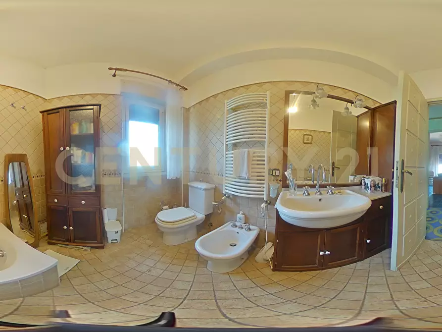 Immagine 47 di Pentalocale in vendita  in Via Madonna delle Lacrime 64 a Catania