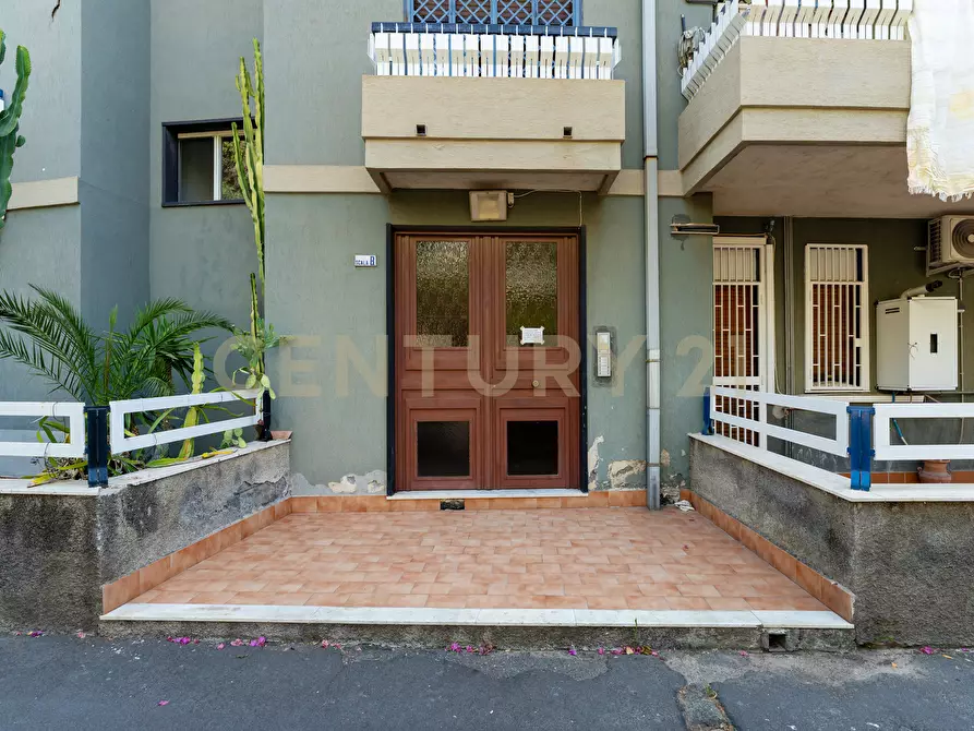 Immagine 6 di Pentalocale in vendita  in Via Cristoforo Colombo 1 a San Gregorio Di Catania