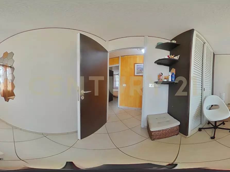 Immagine 43 di Pentalocale in vendita  in Via della Grotta 2 a Augusta