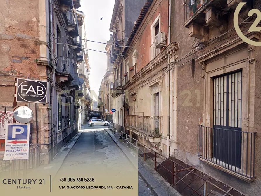 Immagine 3 di Casa indipendente in vendita  in Via Zaccà Rosolia 11 a Catania