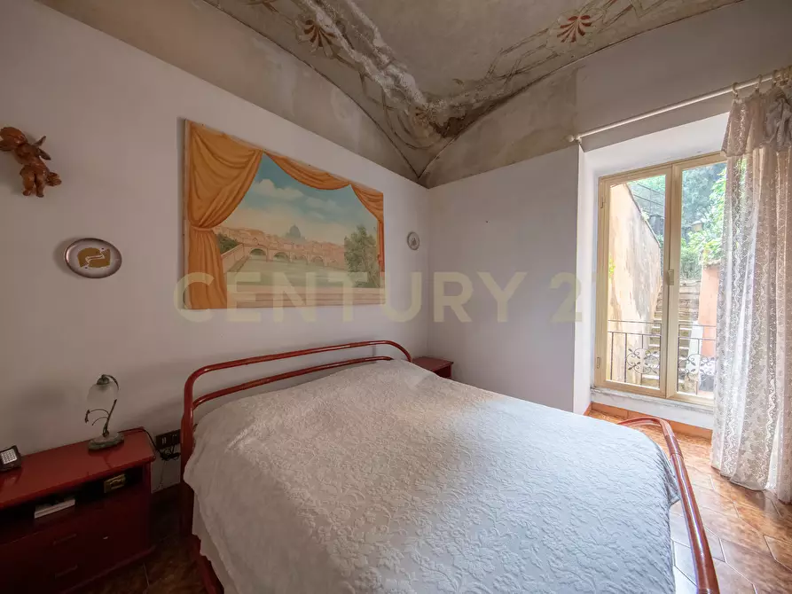 Immagine 9 di Pentalocale in vendita  in Viale Madonna del Tufo 26 a Rocca Di Papa