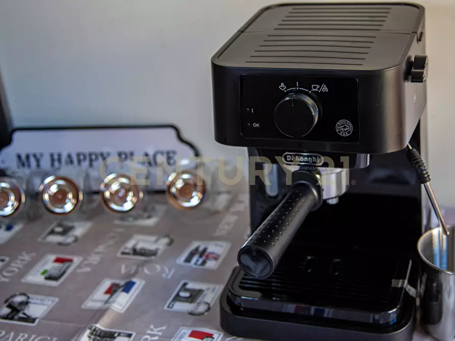 Immagine 41 di Bilocale in affitto  in Via Montecristo 10 a Roma