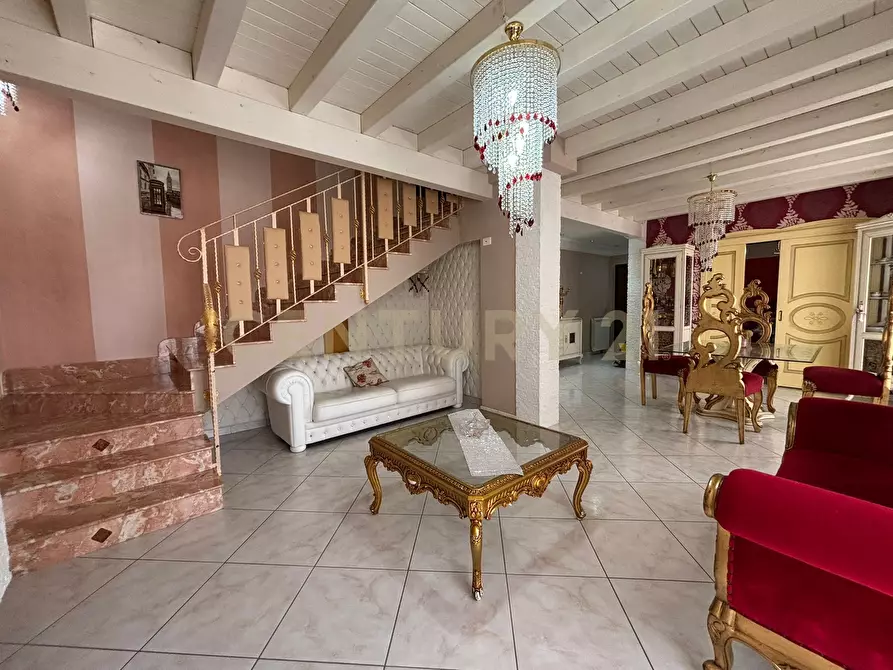 Immagine 53 di Pentalocale in vendita  in Via Giuseppe Basile 2 a Agrigento