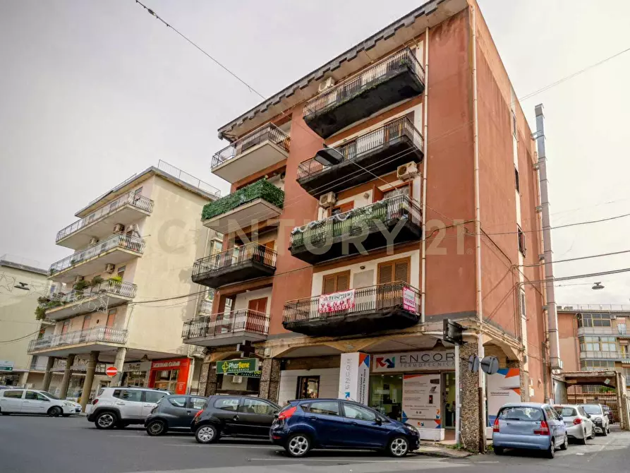 Immagine 19 di Trilocale in vendita  in Corso San Vito 128 a Catania