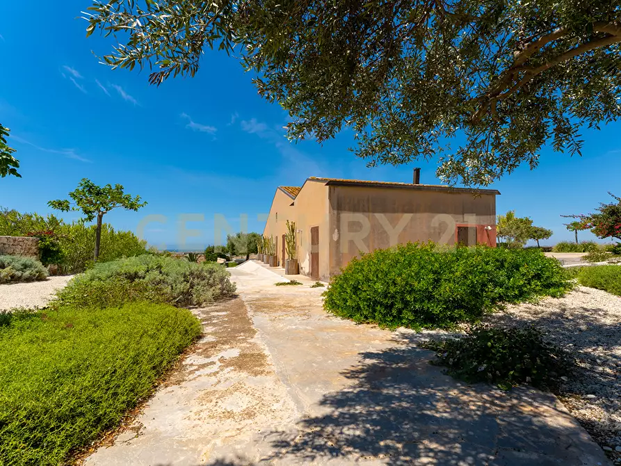 Immagine 10 di Casa indipendente in vendita  in Contrada Pagliarello a Portopalo Di Capo Passero