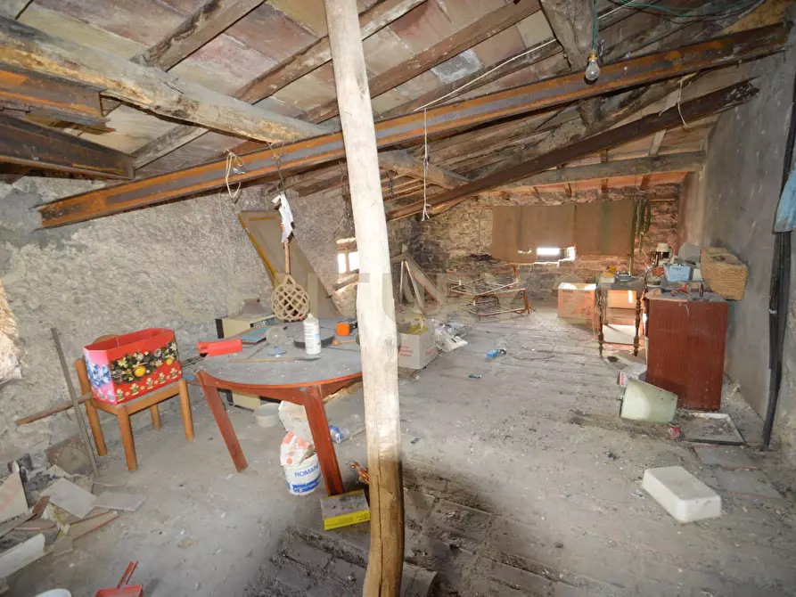 Immagine 34 di Casa indipendente in vendita  a Semproniano