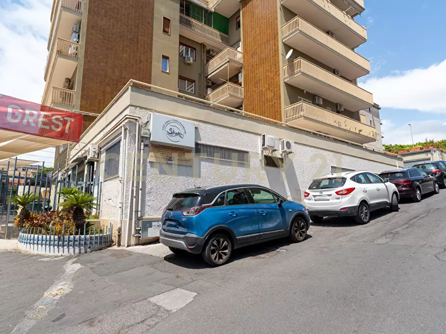 Immagine 24 di Trilocale in vendita  in Via Grazia Deledda 17 a Catania