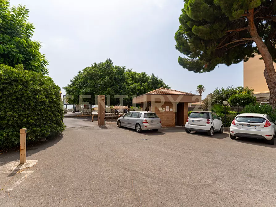 Immagine 42 di Trilocale in vendita  in Via Nizzeti 66 a Tremestieri Etneo