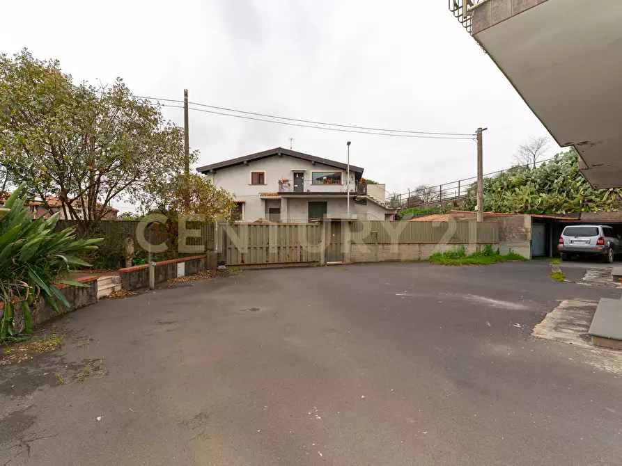 Immagine 4 di Villa in vendita  in Via delle Camelie 20 a Misterbianco