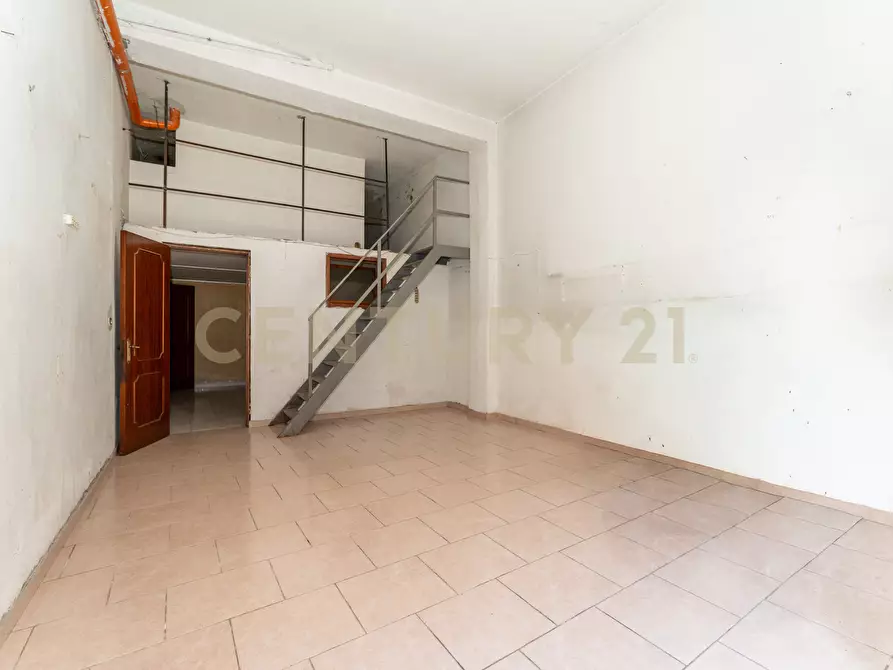 Immagine 13 di Quadrilocale in vendita  in Via P. Gobetti 8 a Adrano