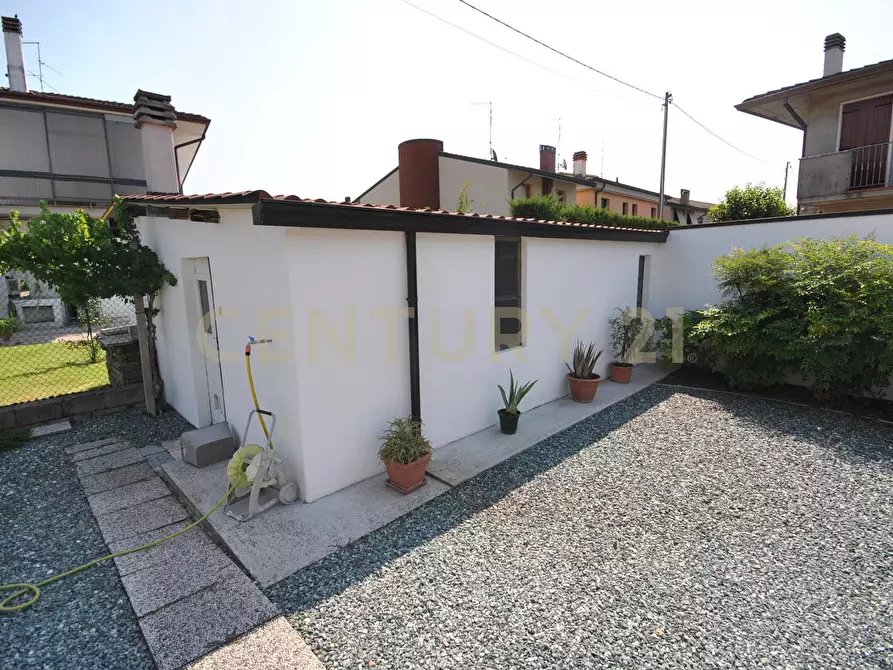 Immagine 6 di Casa semindipendente in vendita  a Oppeano