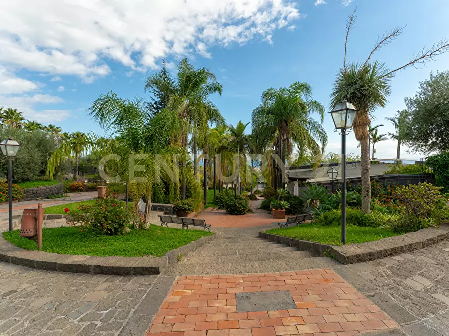 Immagine 47 di Rustico / casale in vendita  in Via Castelnuovo Don Bosco 68 a Acireale