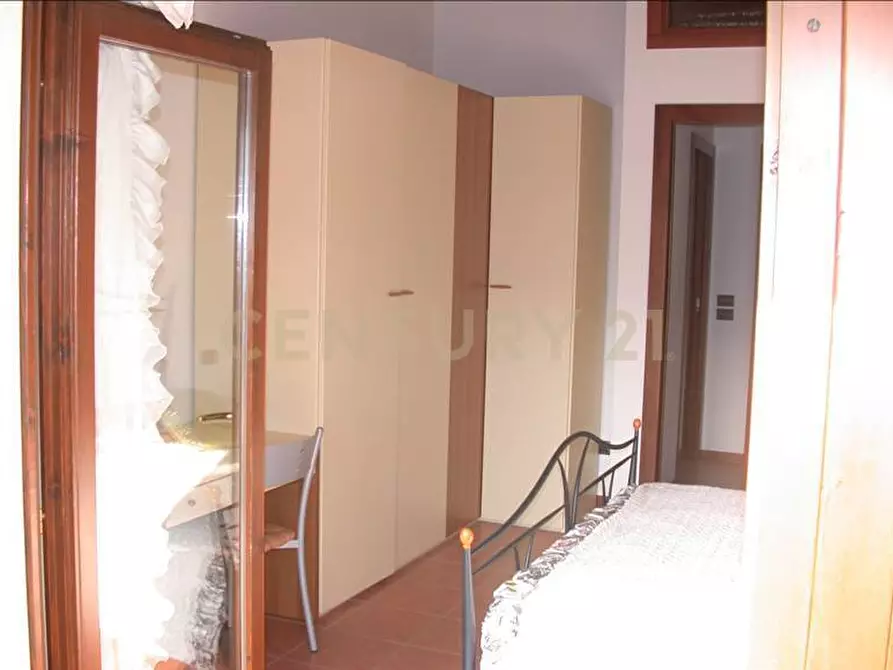 Immagine 19 di Quadrilocale in vendita  in Via Vittorio Monese a Garda