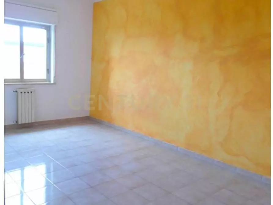 Immagine 2 di Pentalocale in vendita  in Via Alessandro Scarlatti 17 a Aci Castello