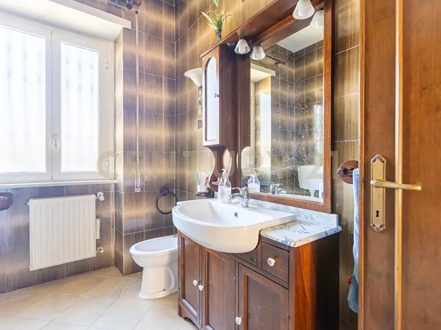 Immagine 29 di Trilocale in vendita  in Via Francavilla Fontana 37 a Roma