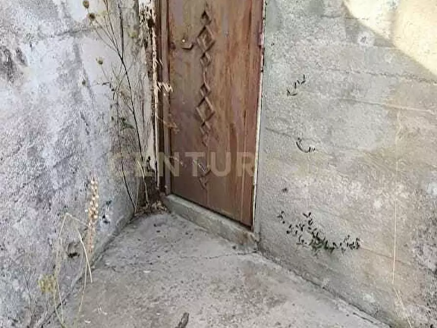 Immagine 15 di Villa in vendita  in Via Filippa Miccichè snc a Santa Cristina Gela