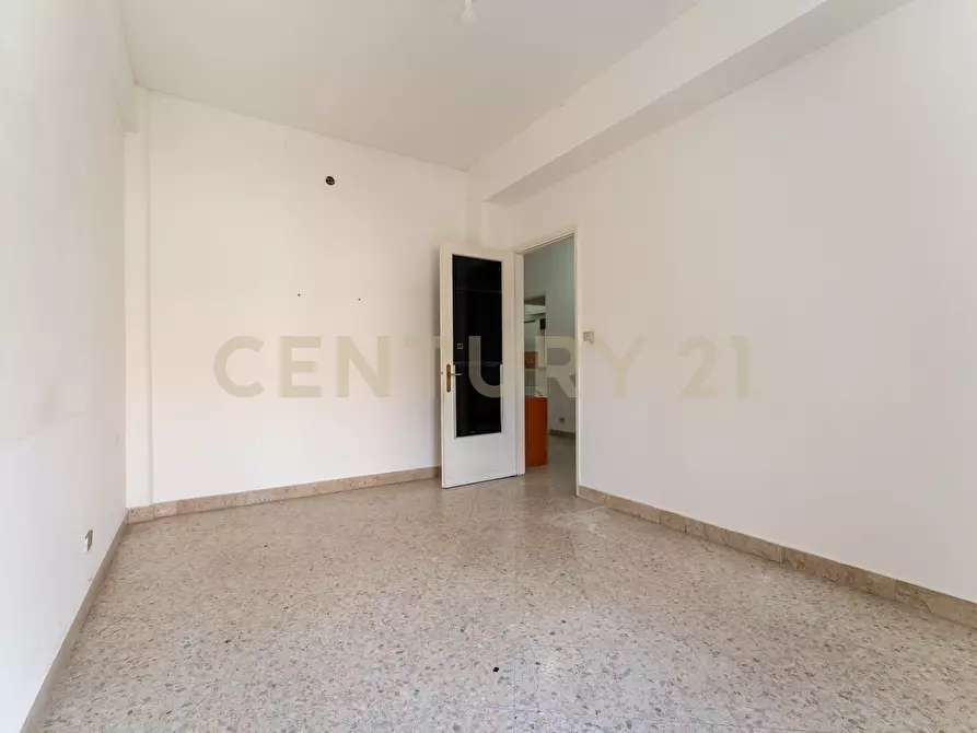 Immagine 36 di Pentalocale in vendita  in Via Antonino di Sangiuliano 54 a Catania