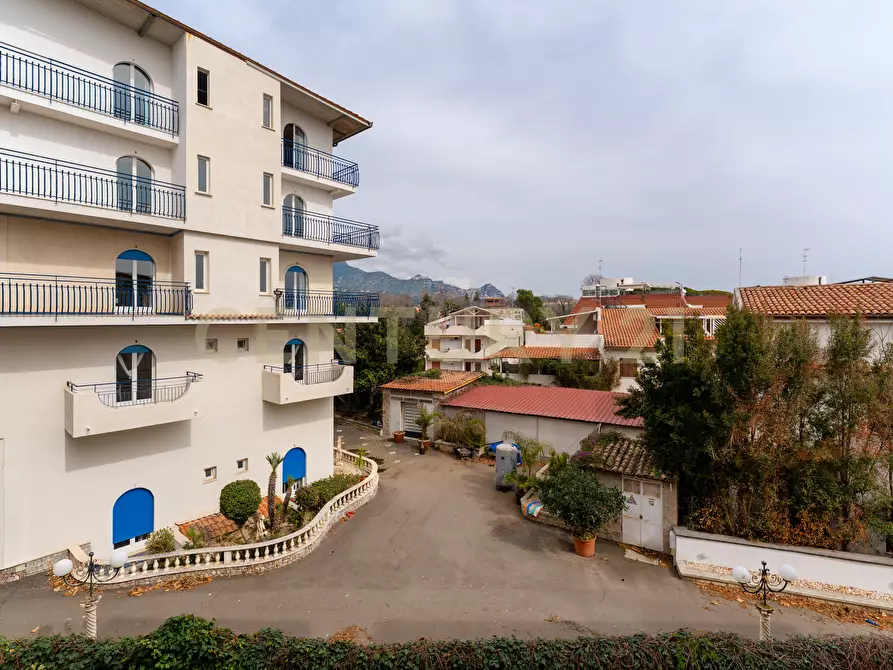 Immagine 33 di Trilocale in vendita  in Via del Sileno 2 a Giardini-Naxos